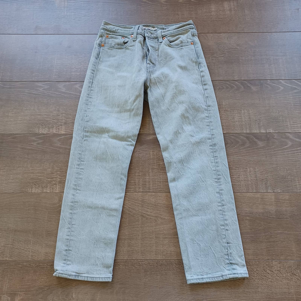 Levis Premium Womens Wedgie Straight Buttonfly Jeans 26